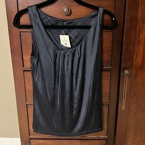 Really nice 100 viscose Teenflo top